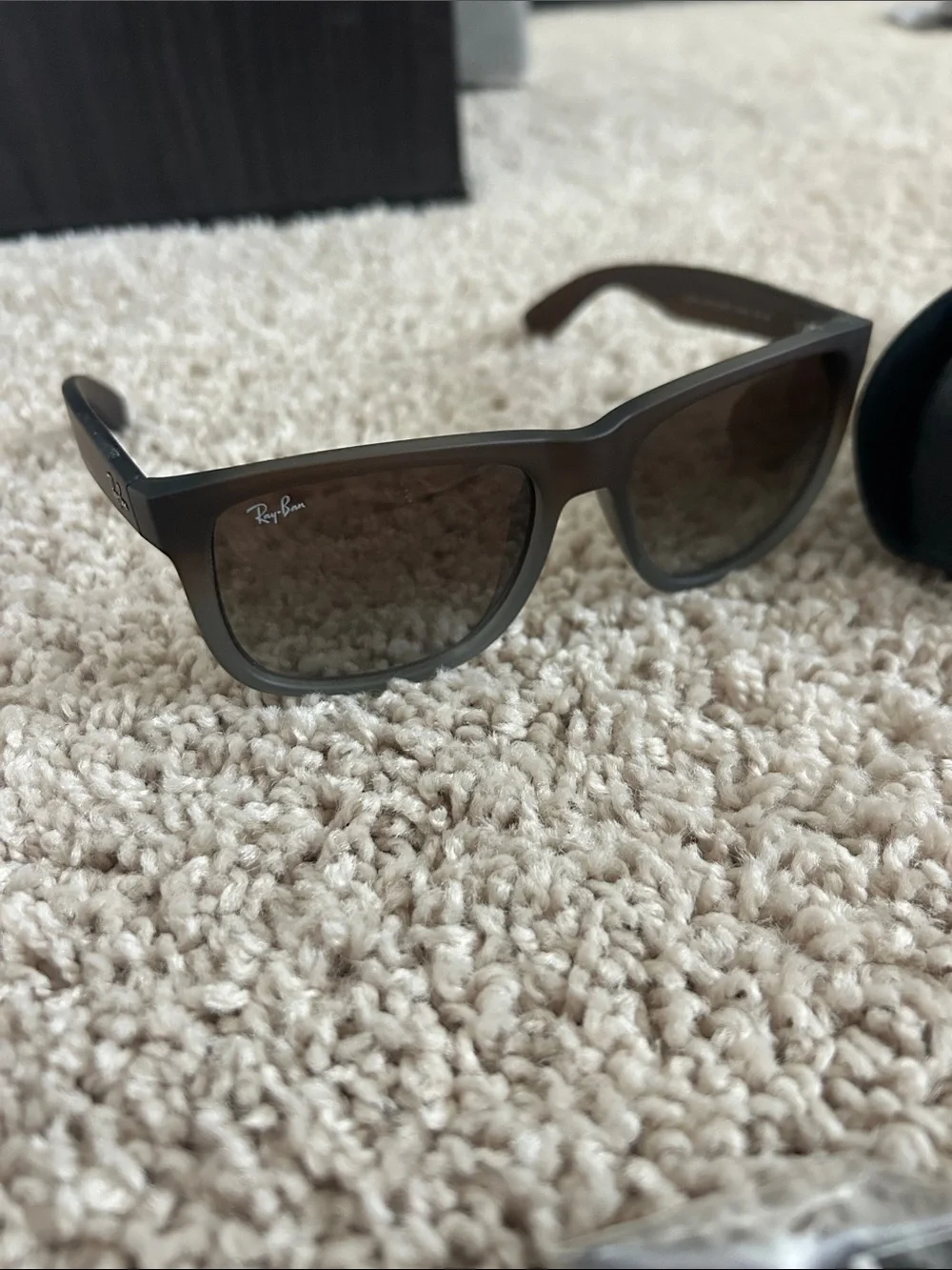 Ray-Ban Men’s Black Frame Sunglasses with Dark Lenses